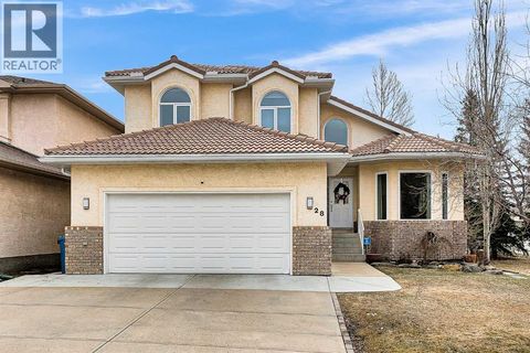 28 Woodpark Close SW Calgary AB T2W6G2