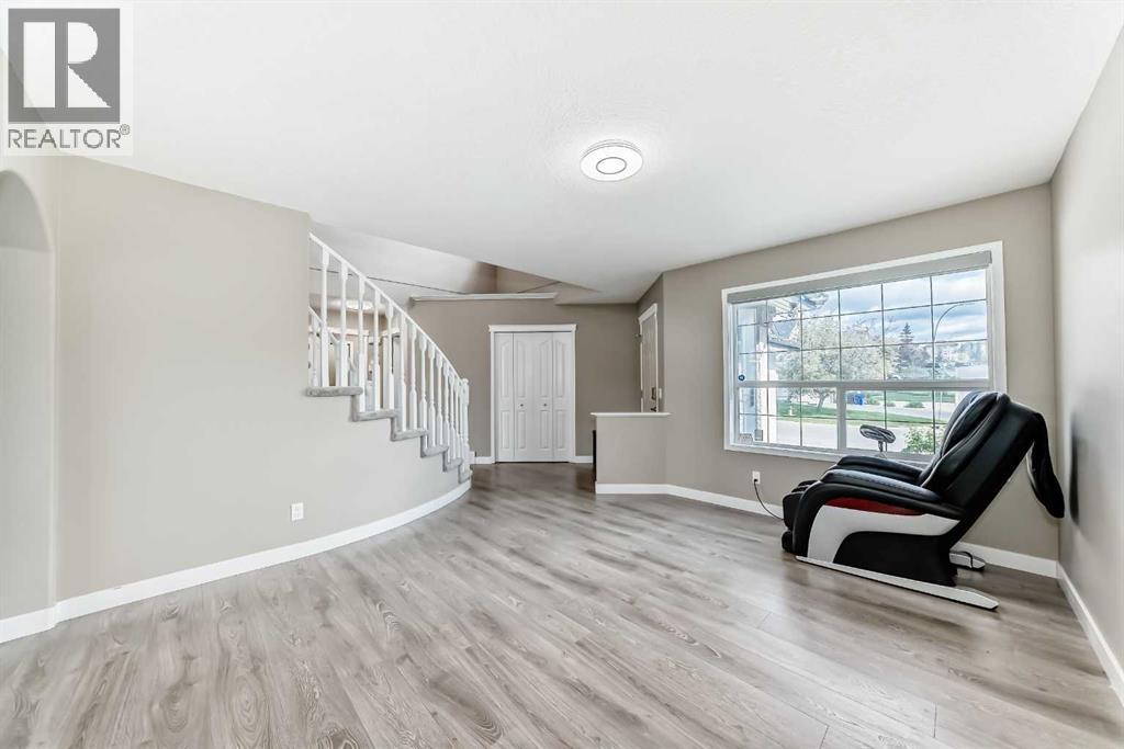 55 Edgeridge Circle NW