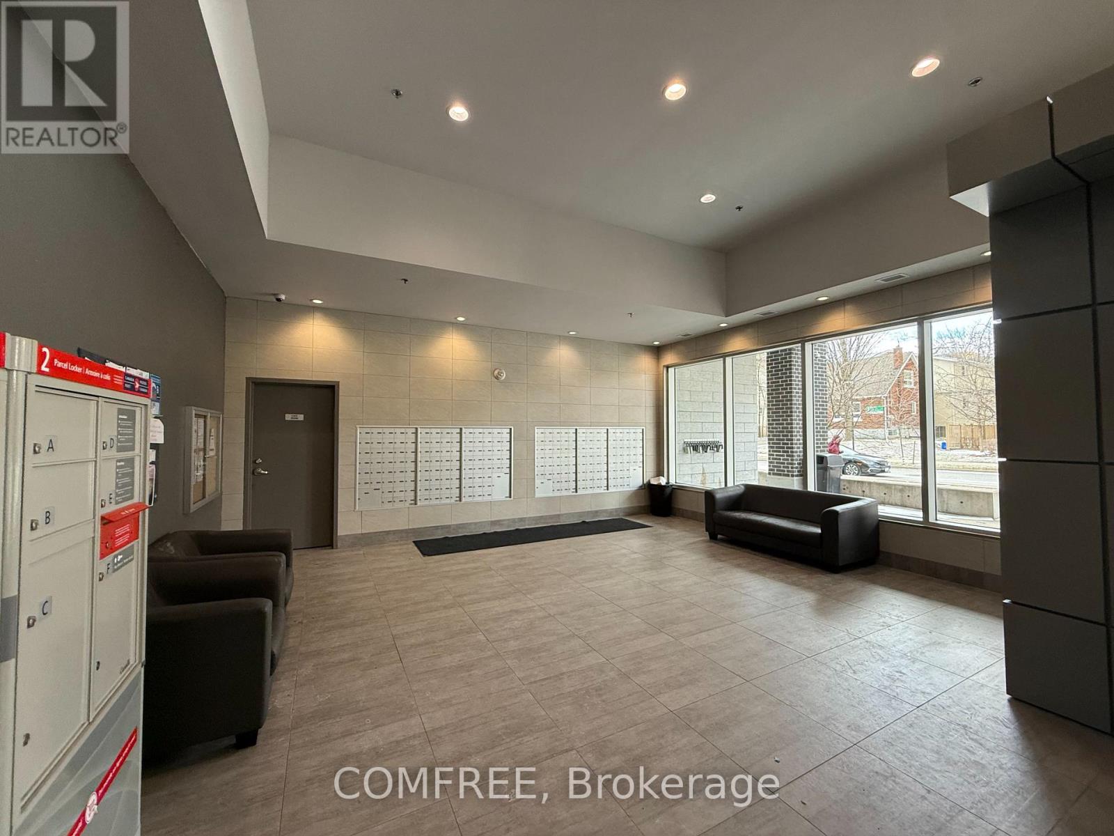 2 - 318 SPRUCE STREET