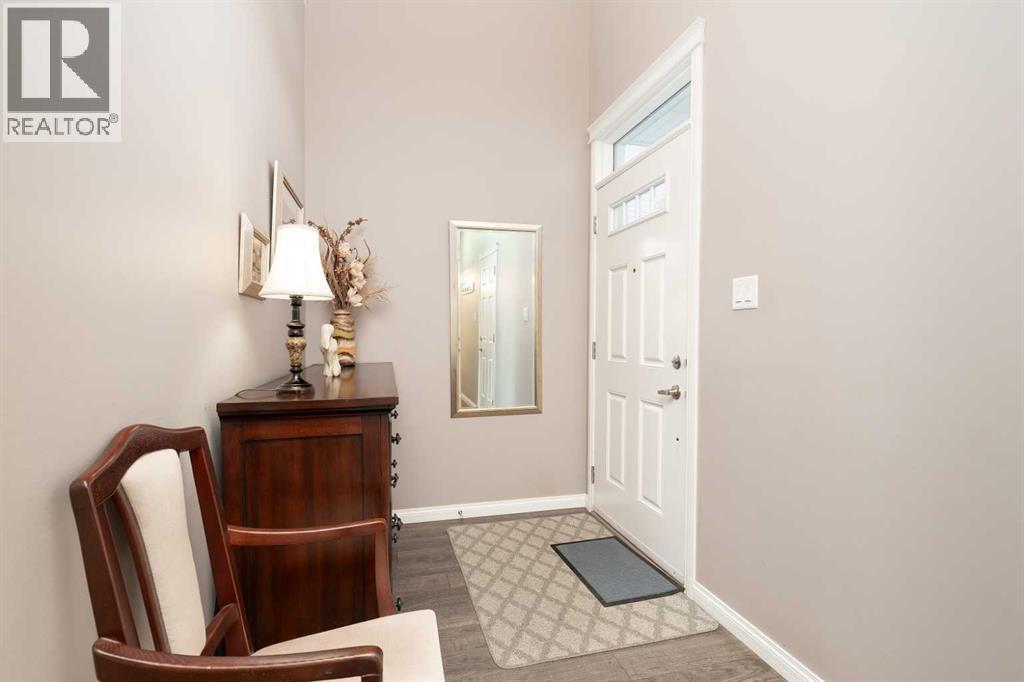 753 Twinriver Loop W