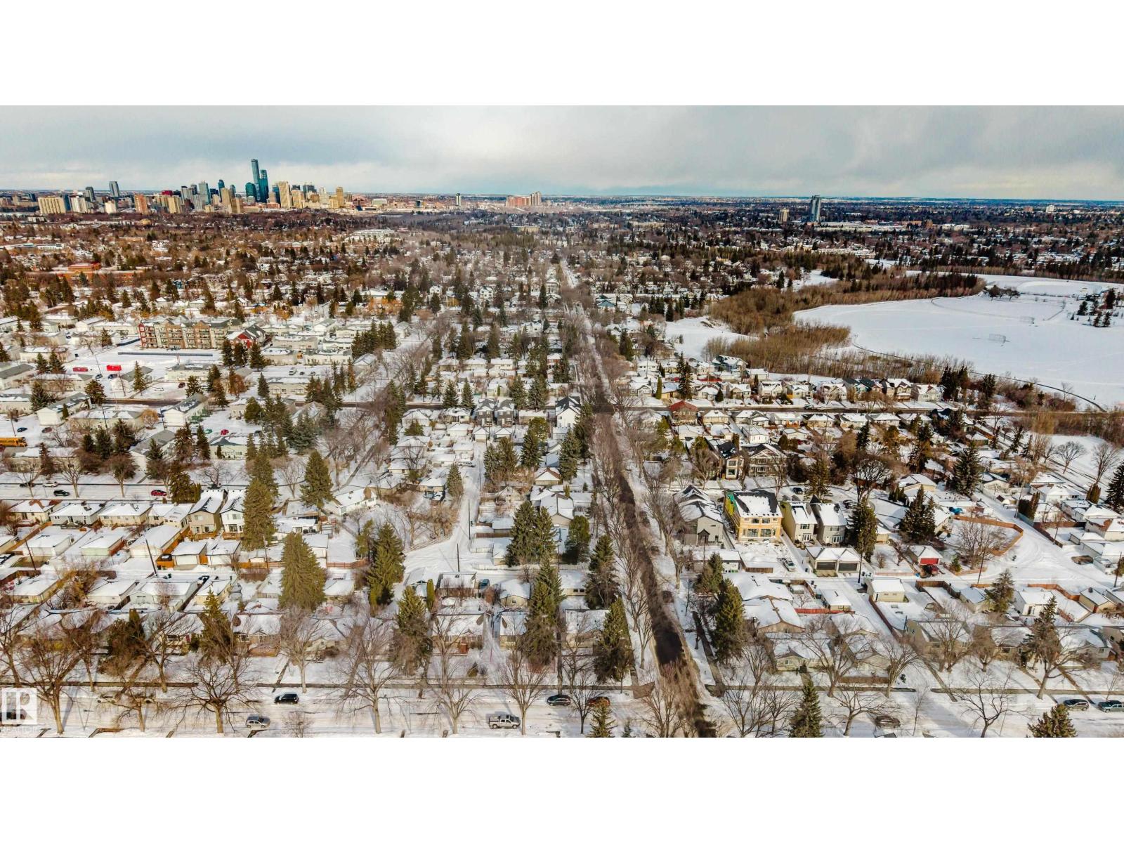 9306 64 AV NW