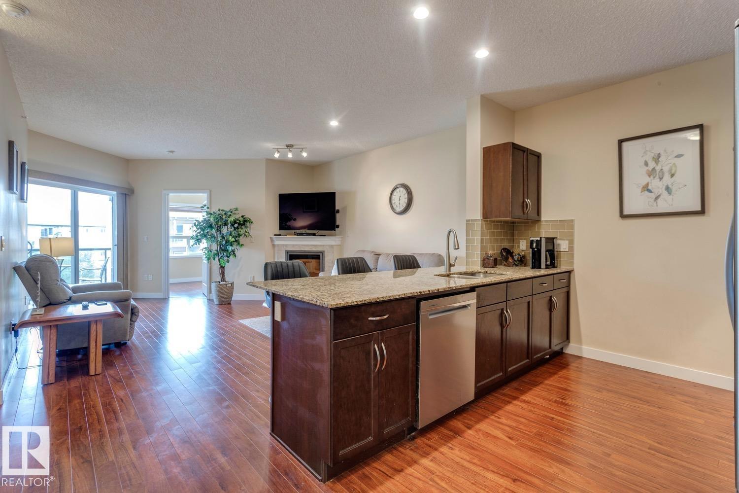 #426 2045 GRANTHAM CT NW
