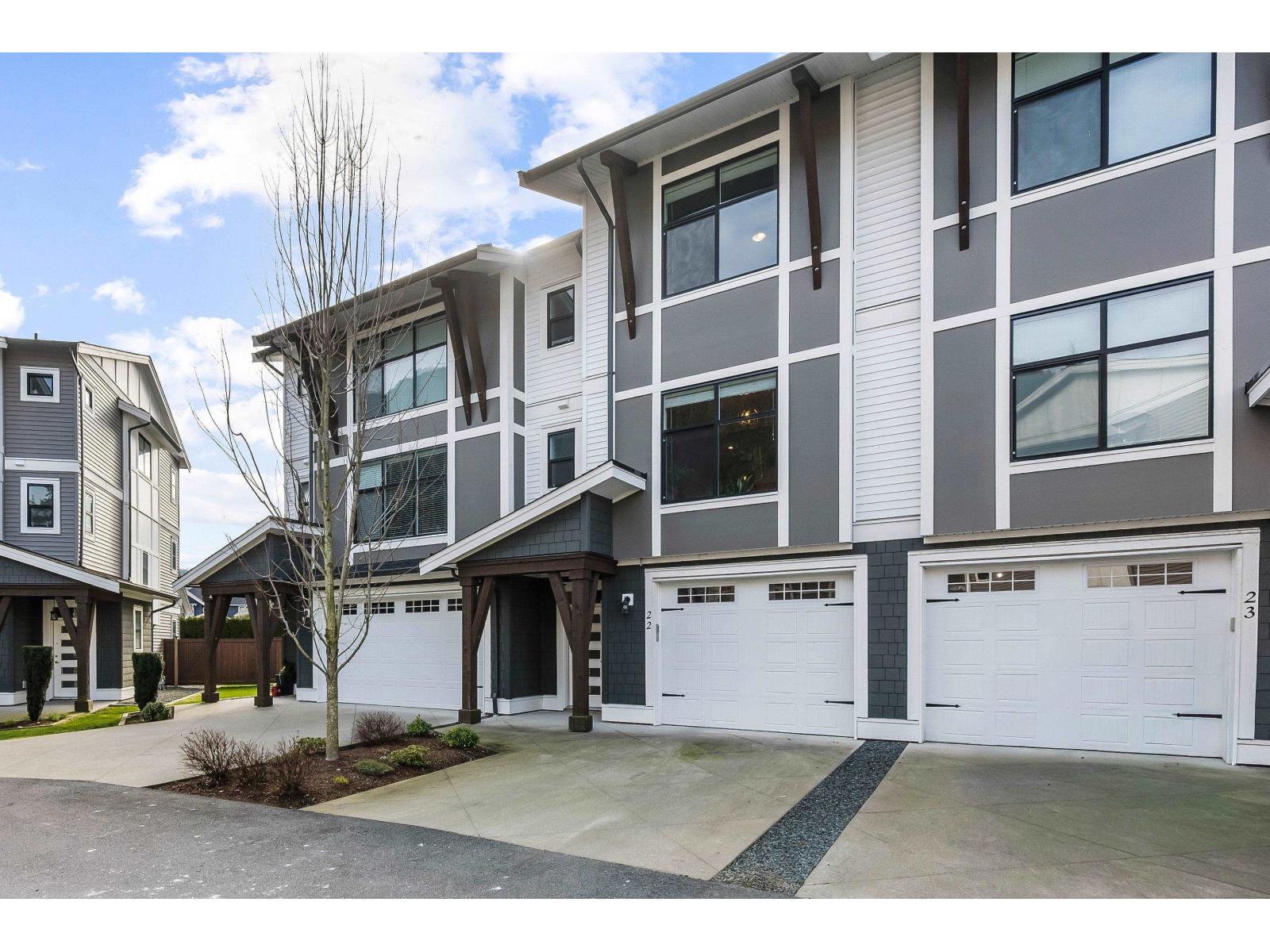 22 386 PINE AVENUE|Harrison Hot Springs