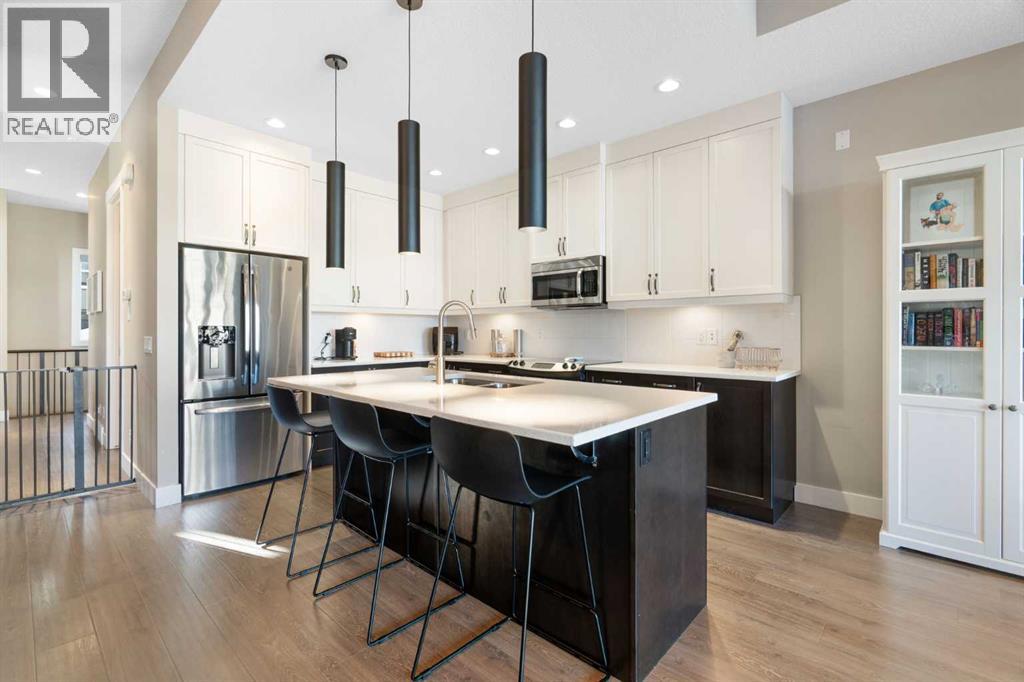 1, 2016 35 Avenue SW