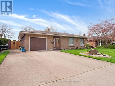 7058 FREEMAN STREET Niagara Falls (Morrison) ON L2E5V5
