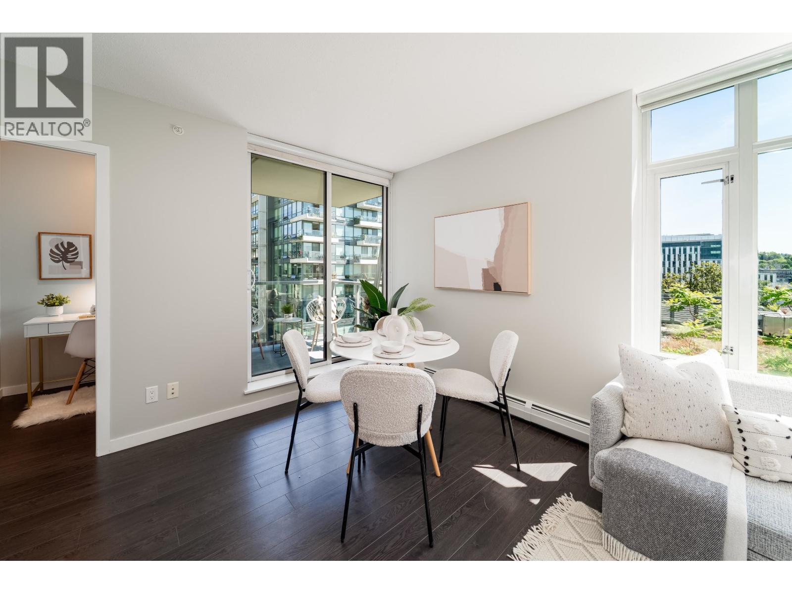 902 138 W 1ST AVENUE