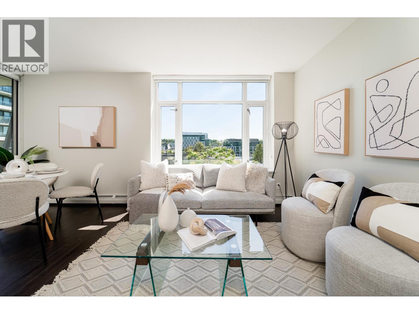 902 138 W 1ST AVENUE