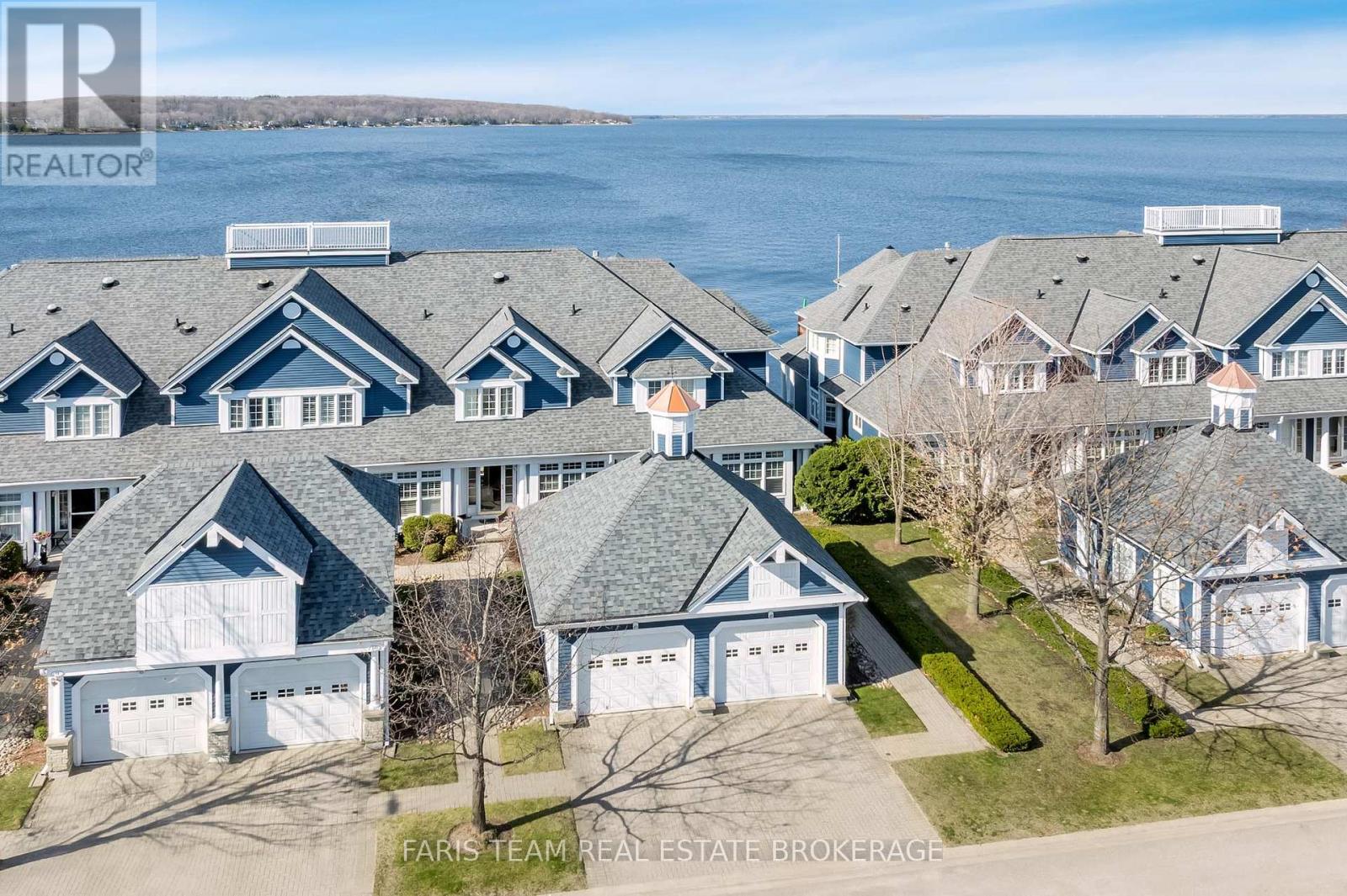 12 - 155 WILLIAM STREET