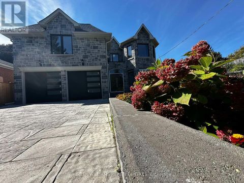 121 EARLTON ROAD Toronto (Tam O'Shanter-Sullivan) ON M1T2R8