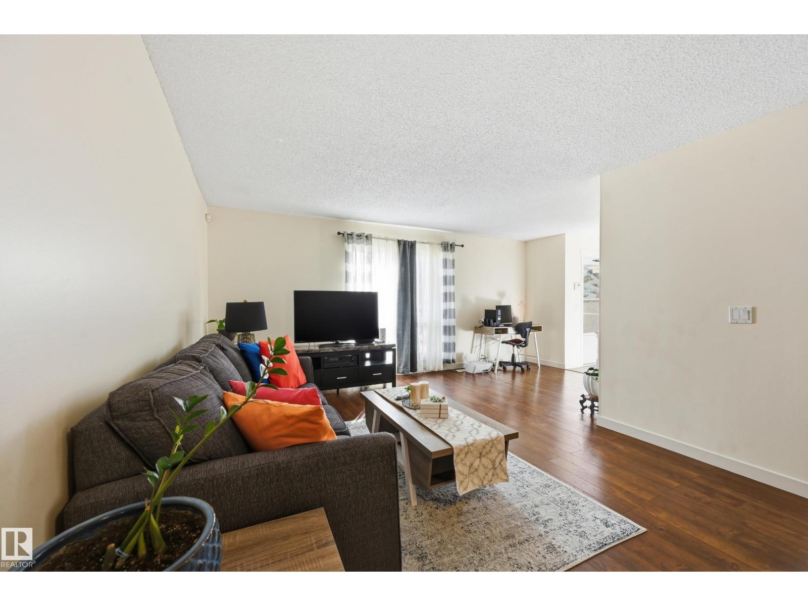 18424 96A AV NW