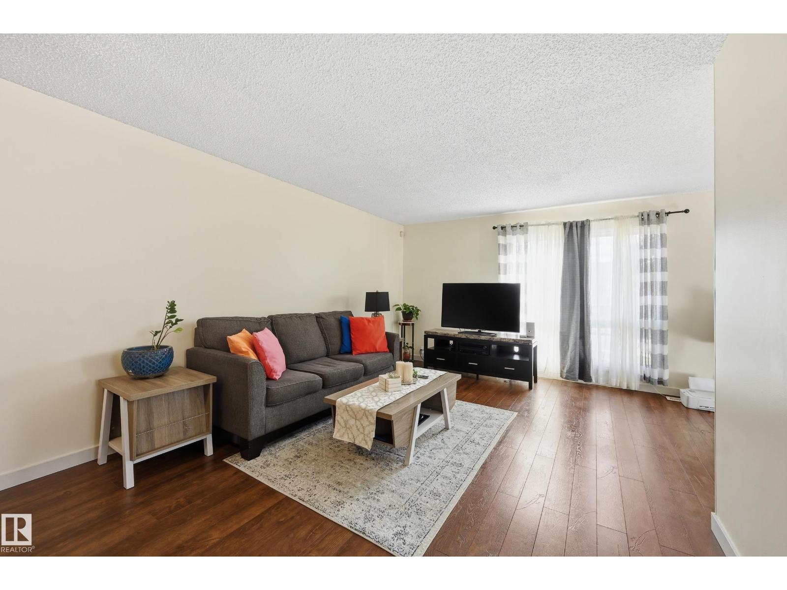 18424 96A AV NW