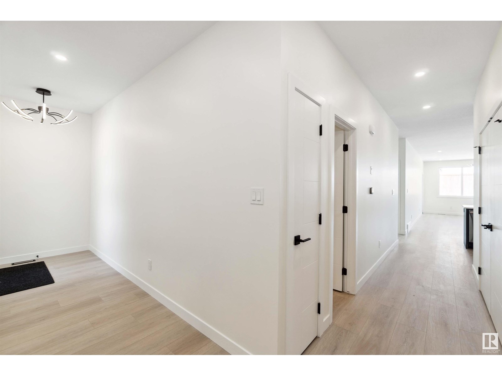 15 BRUNSWYCK CR