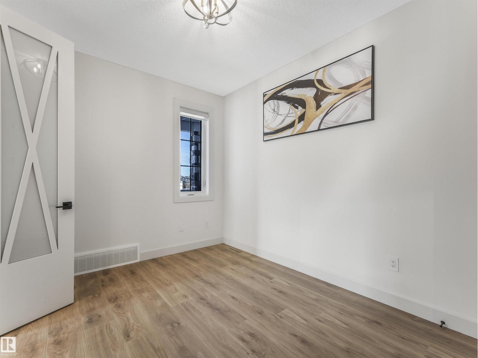 62 Fenwyck BLVD