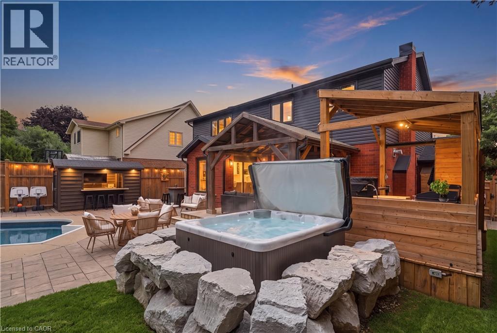 10 ROLLING ACRES Drive