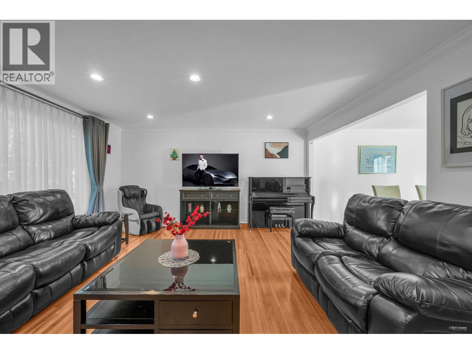 310 MACBETH CRESCENT