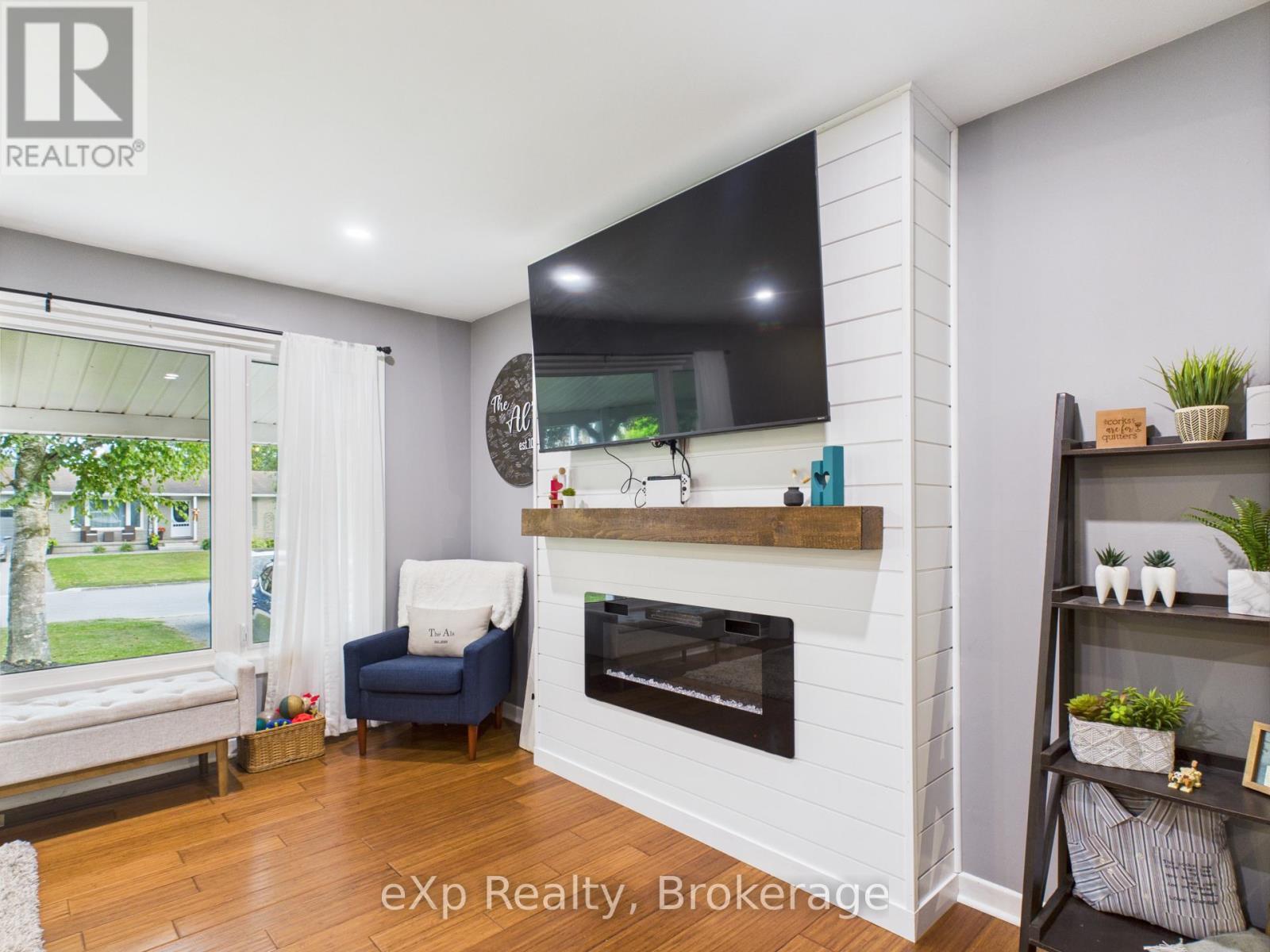 32 CENTENNIAL STREET