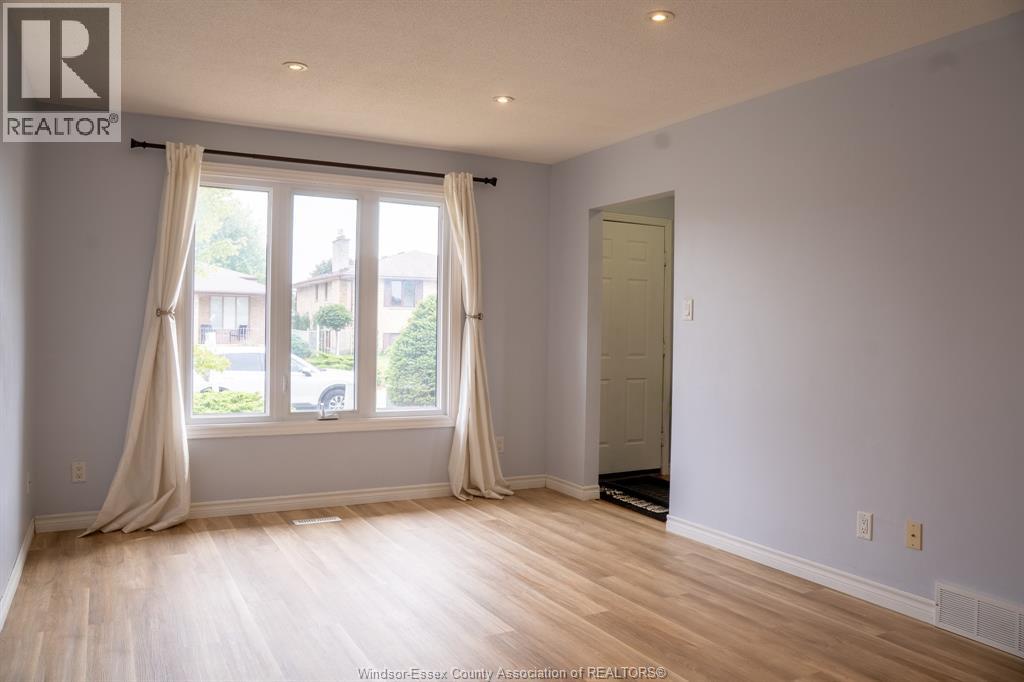 56 QUAIL RIDGE CRESCENT