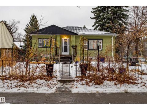 10903 132 ST NW Edmonton AB T5M1E1