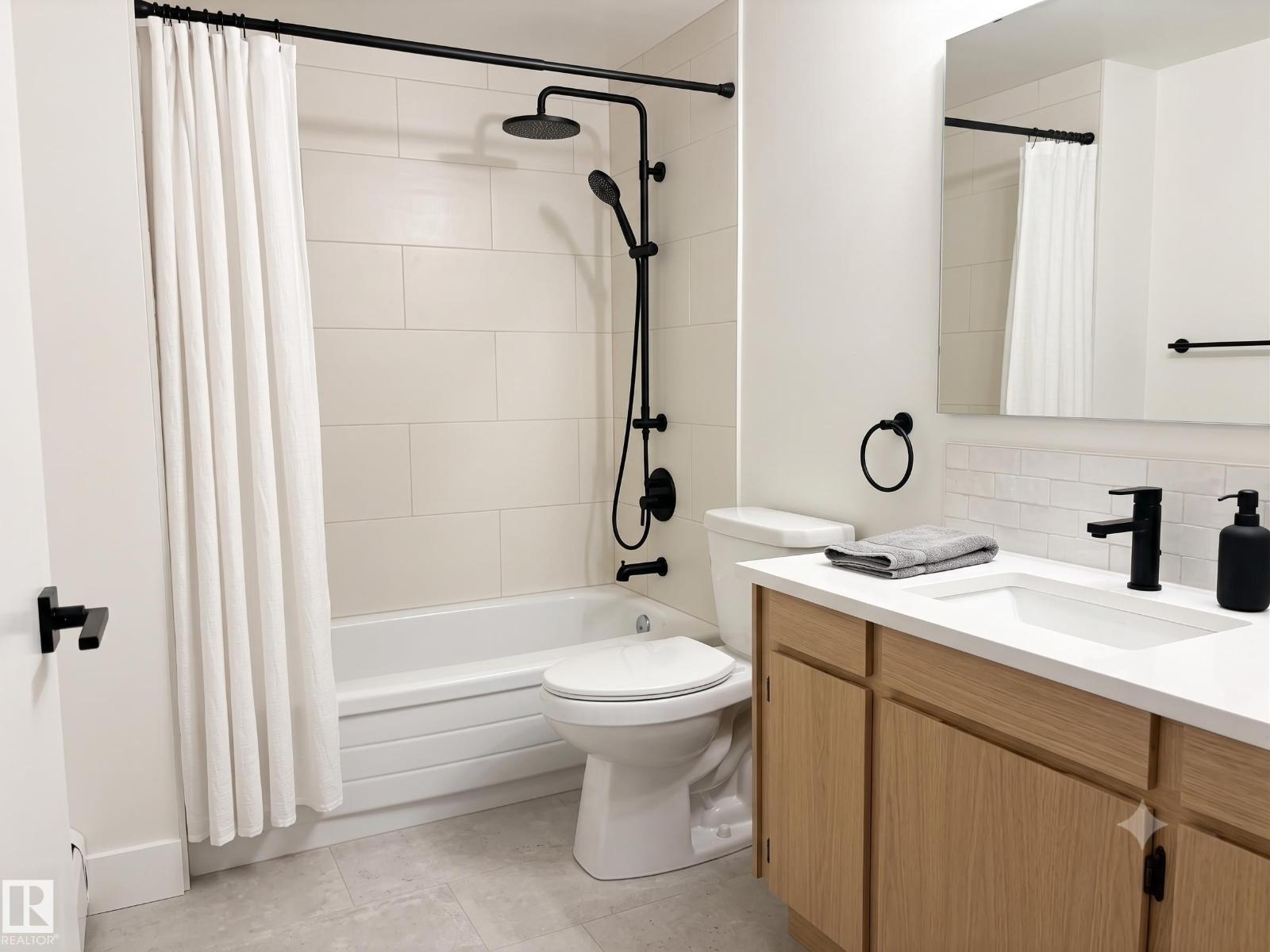 #301 10320 113 ST NW