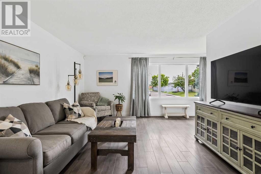 903 Sabrina Road SW