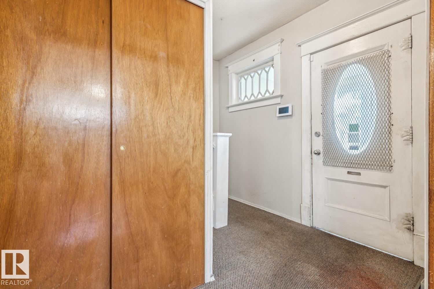11340 90 ST NW