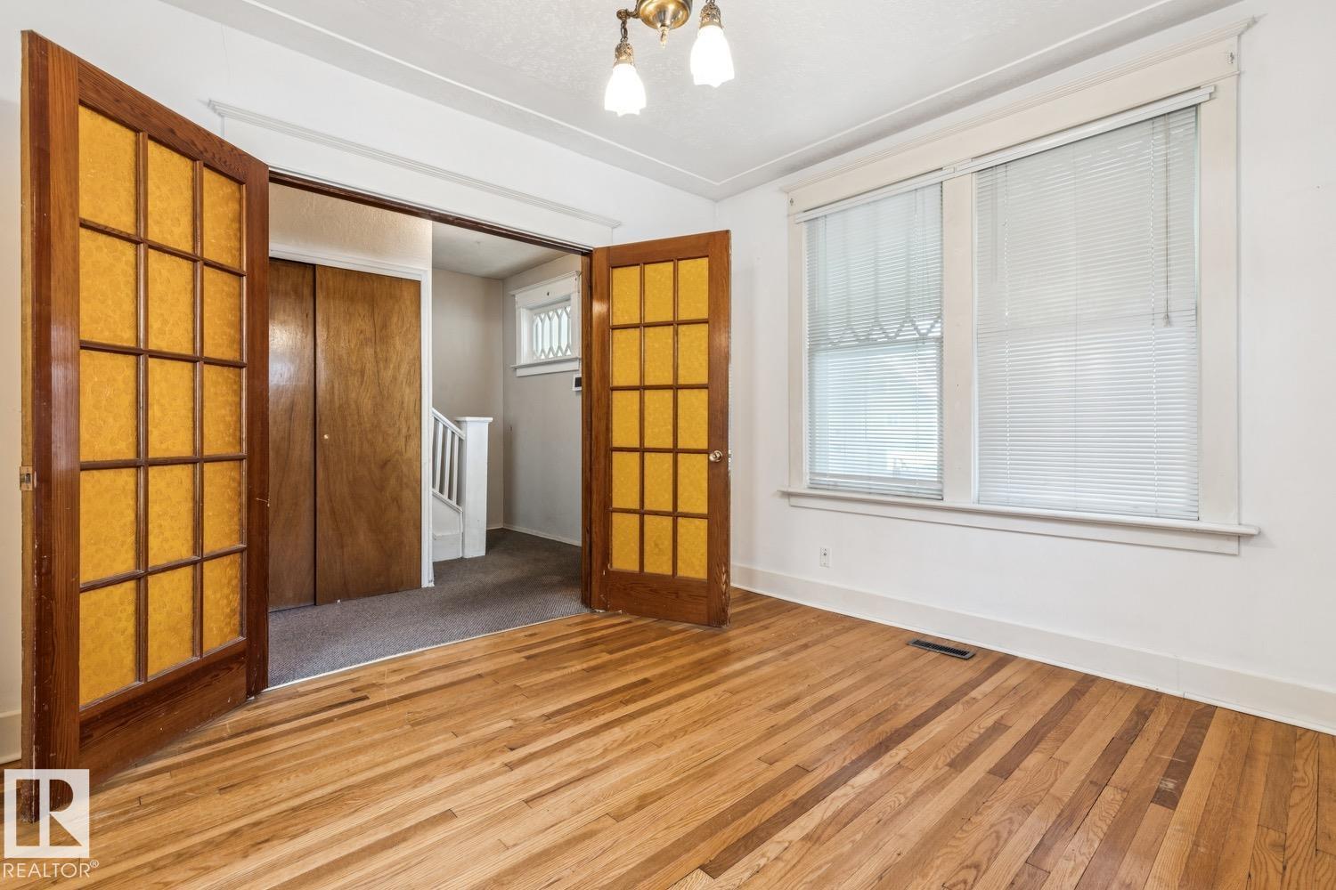 11340 90 ST NW