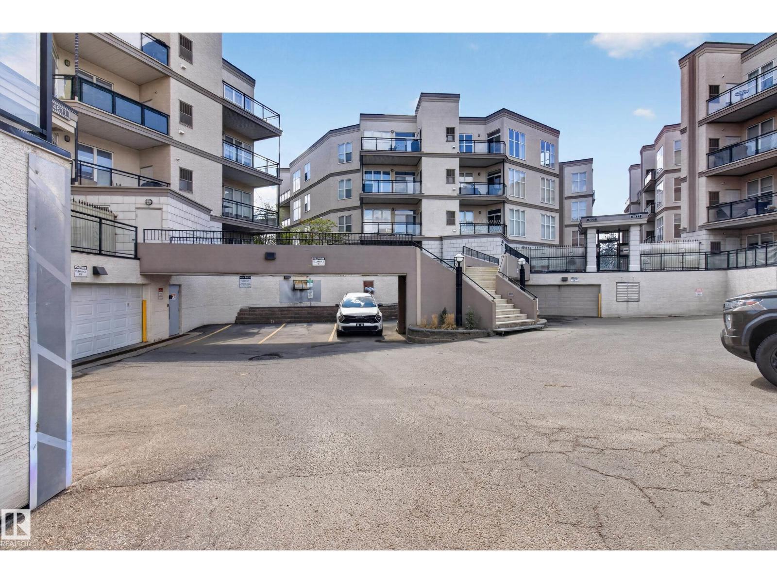 #341 4827 104A ST NW