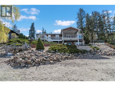 657 Waverley Park Frontage Road Sorrento BC V0E2W1