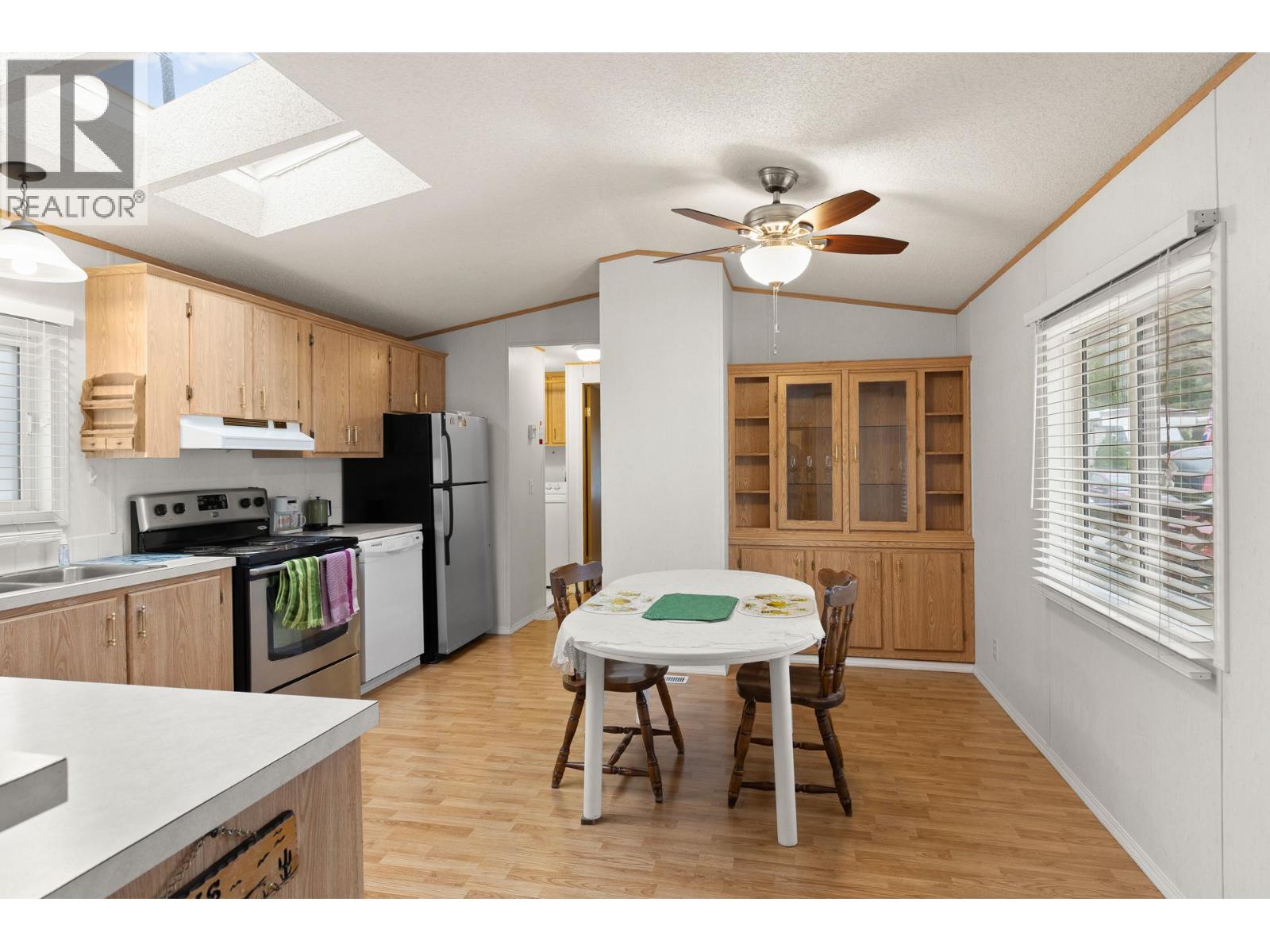 1929 97 Highway S Unit# 33