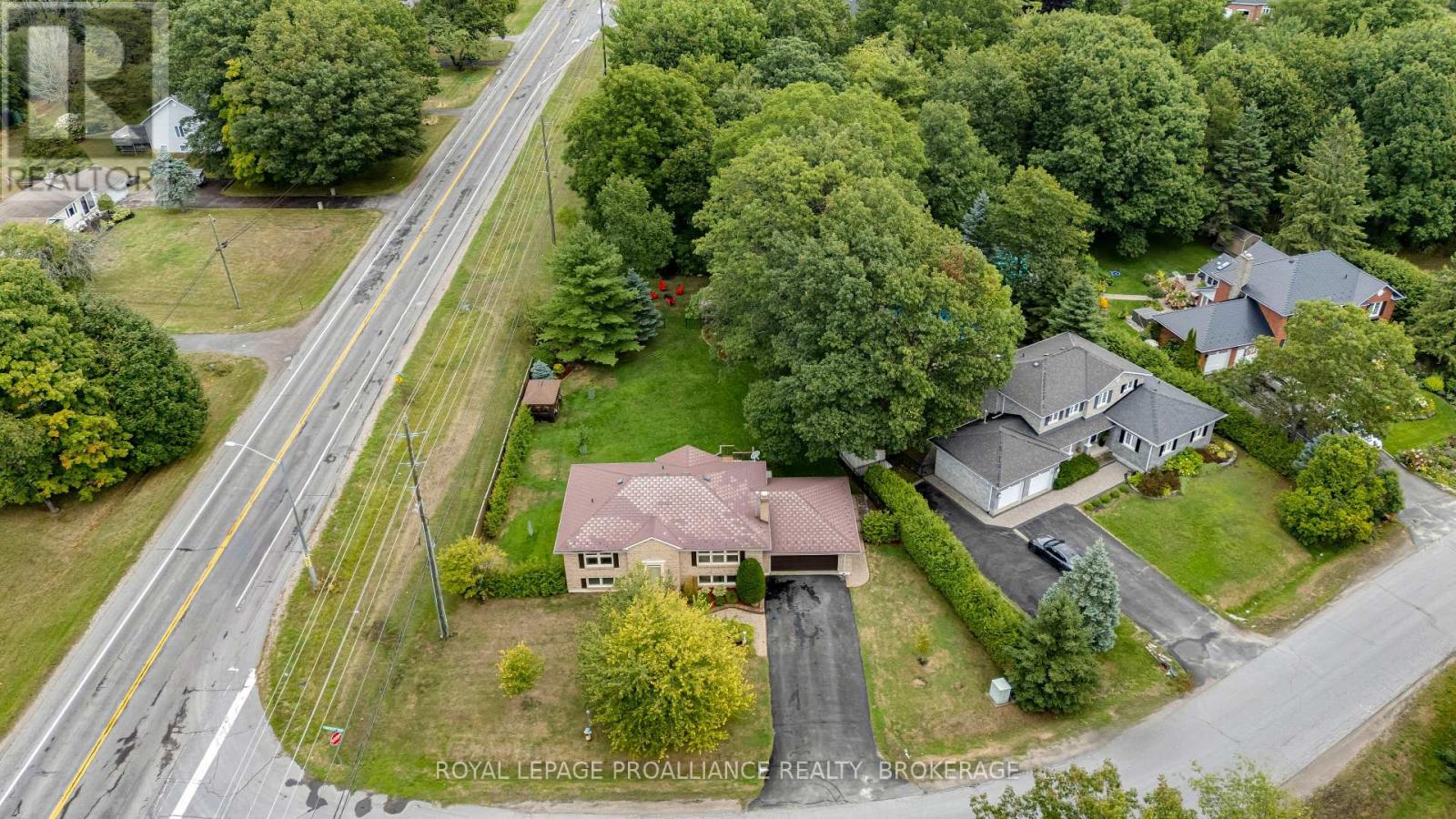 6 FAIRCREST BOULEVARD