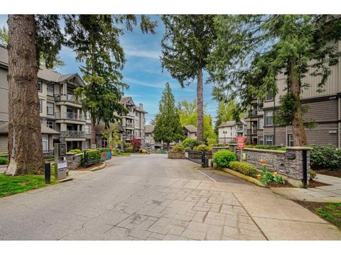 204 33328 E BOURQUIN CRESCENT Abbotsford BC V2S1Y1