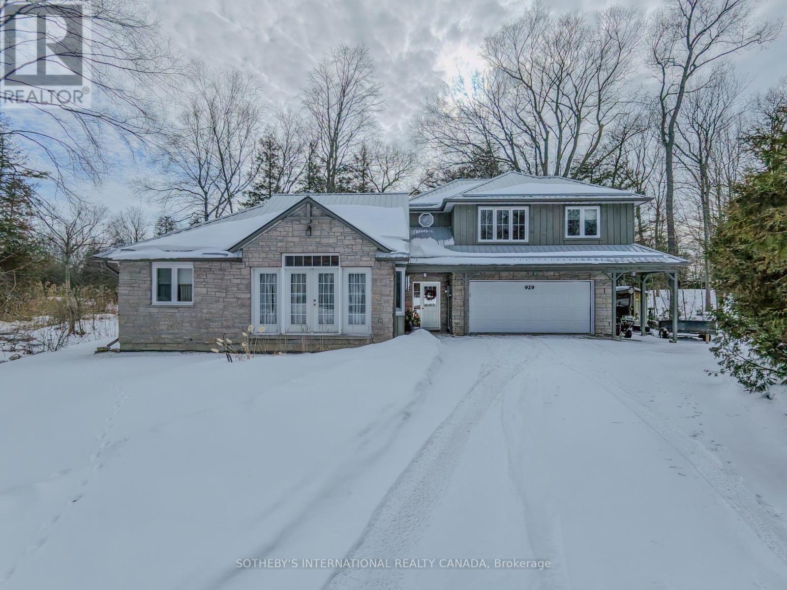 929 TANGLEWOOD DRIVE