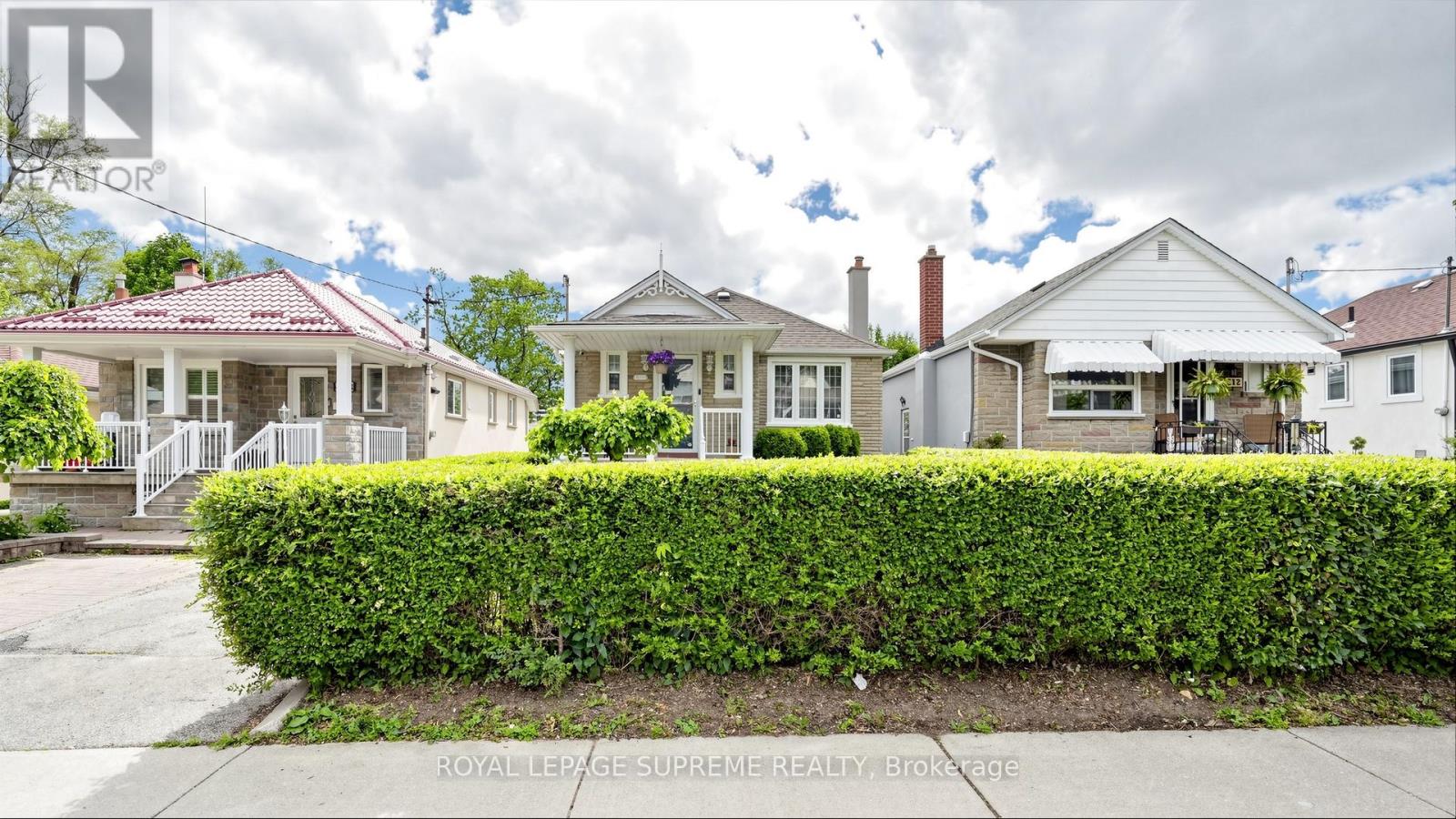 610 MCROBERTS AVENUE