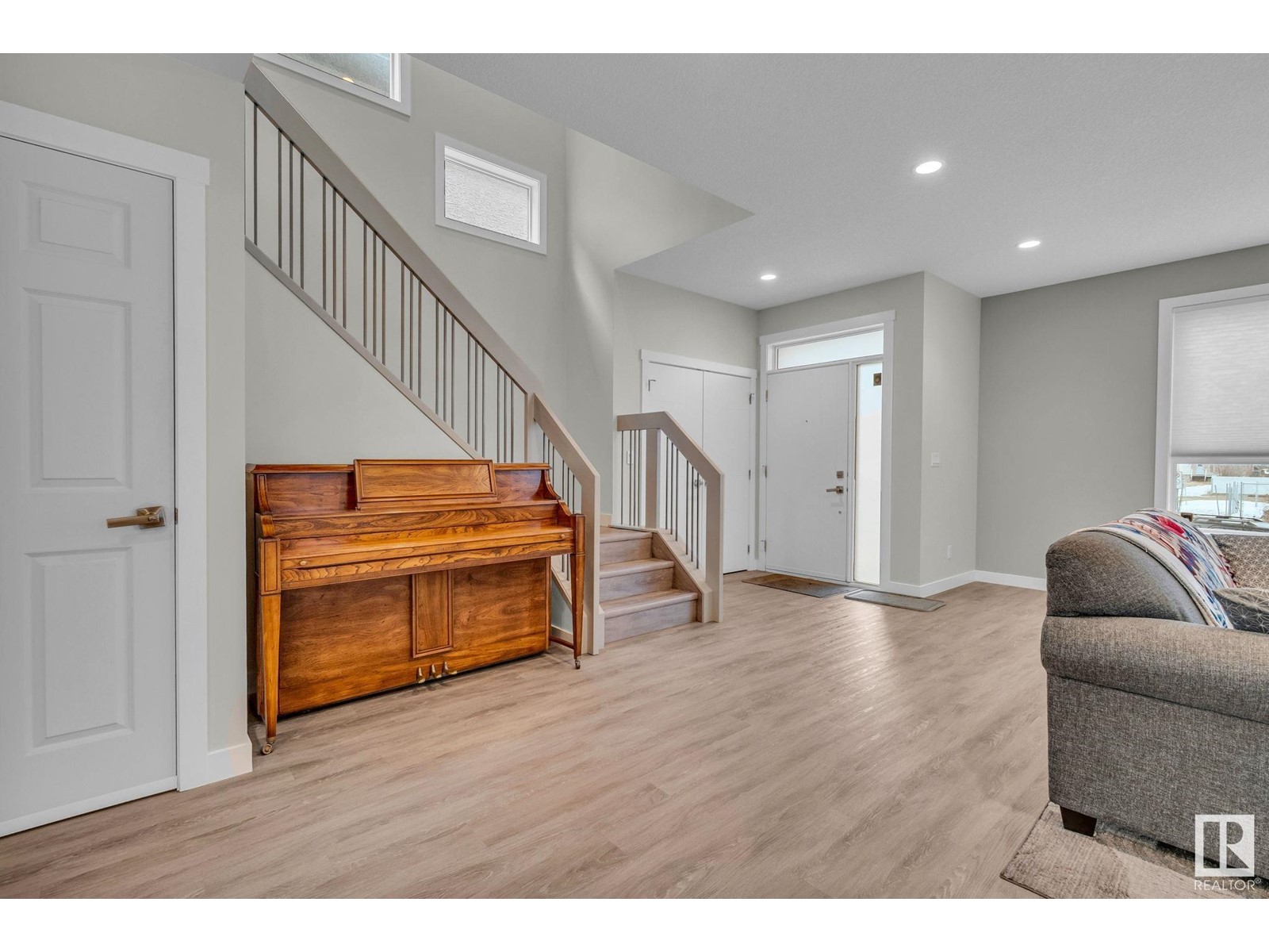 11828 52 ST NW
