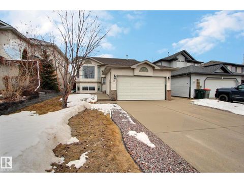 12 BELFRY FAIRWAY CR Stony Plain AB T7Z2M8