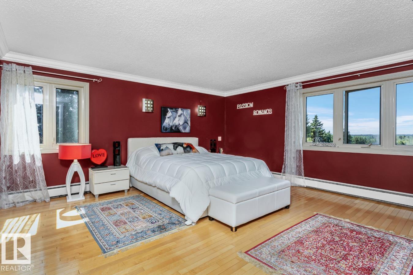 53310 RR 221 229 Hunter’s Hill NW