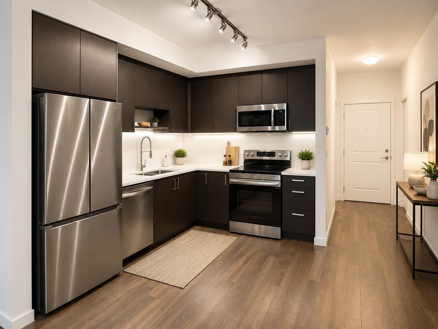 313 15858 FRASER HIGHWAY