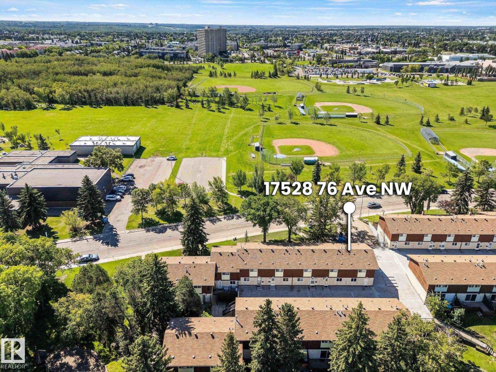 17528 76 AV NW