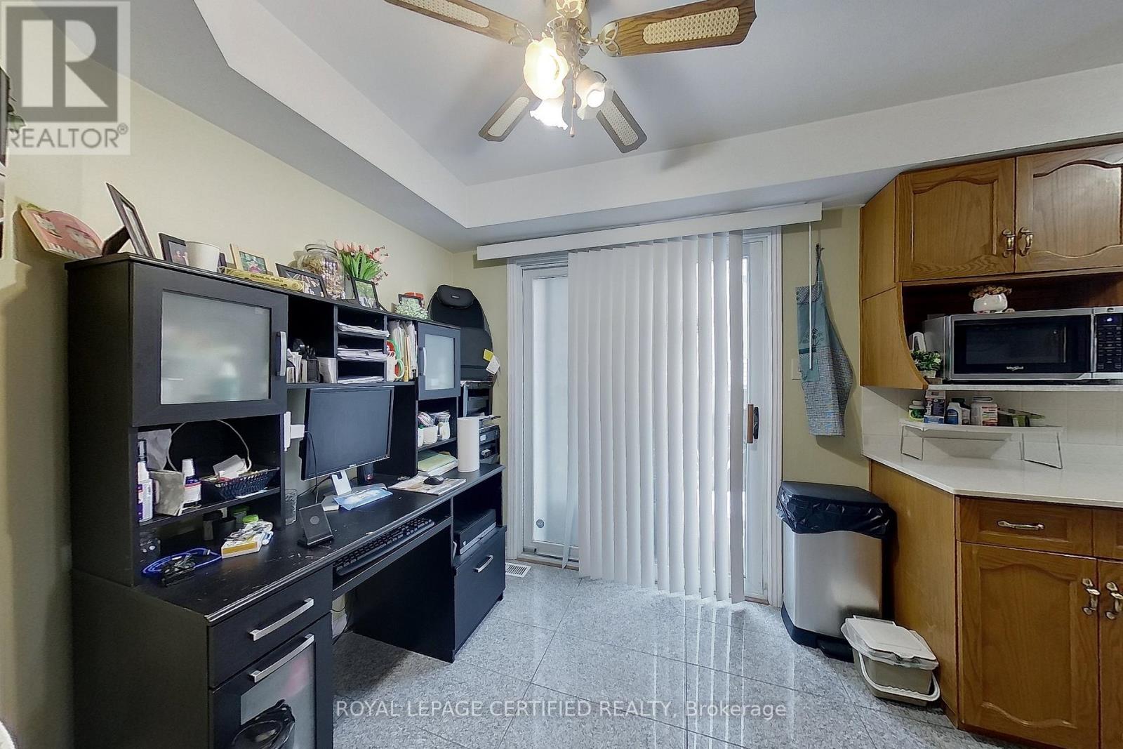 233 BENESFORT CRESCENT