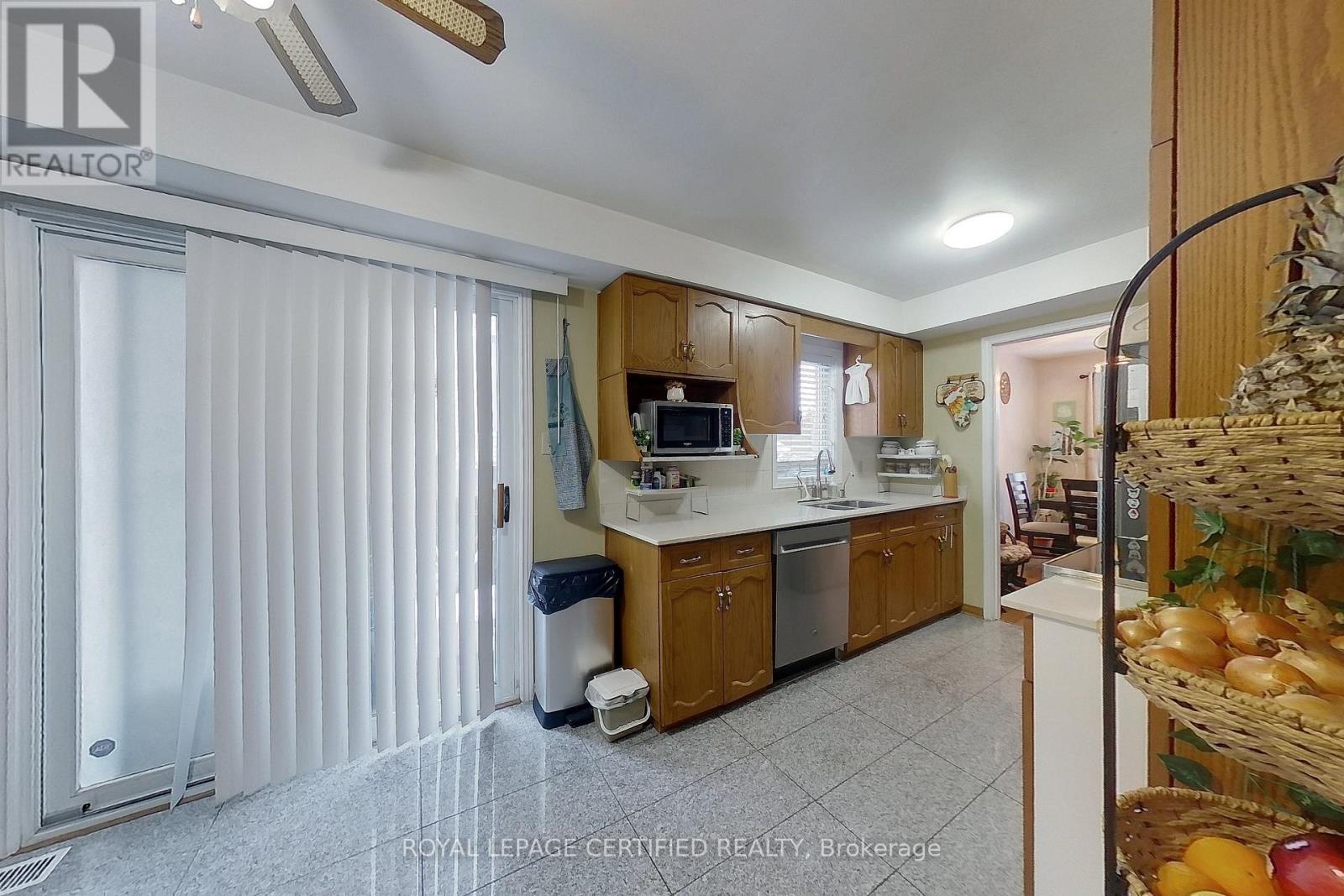 233 BENESFORT CRESCENT