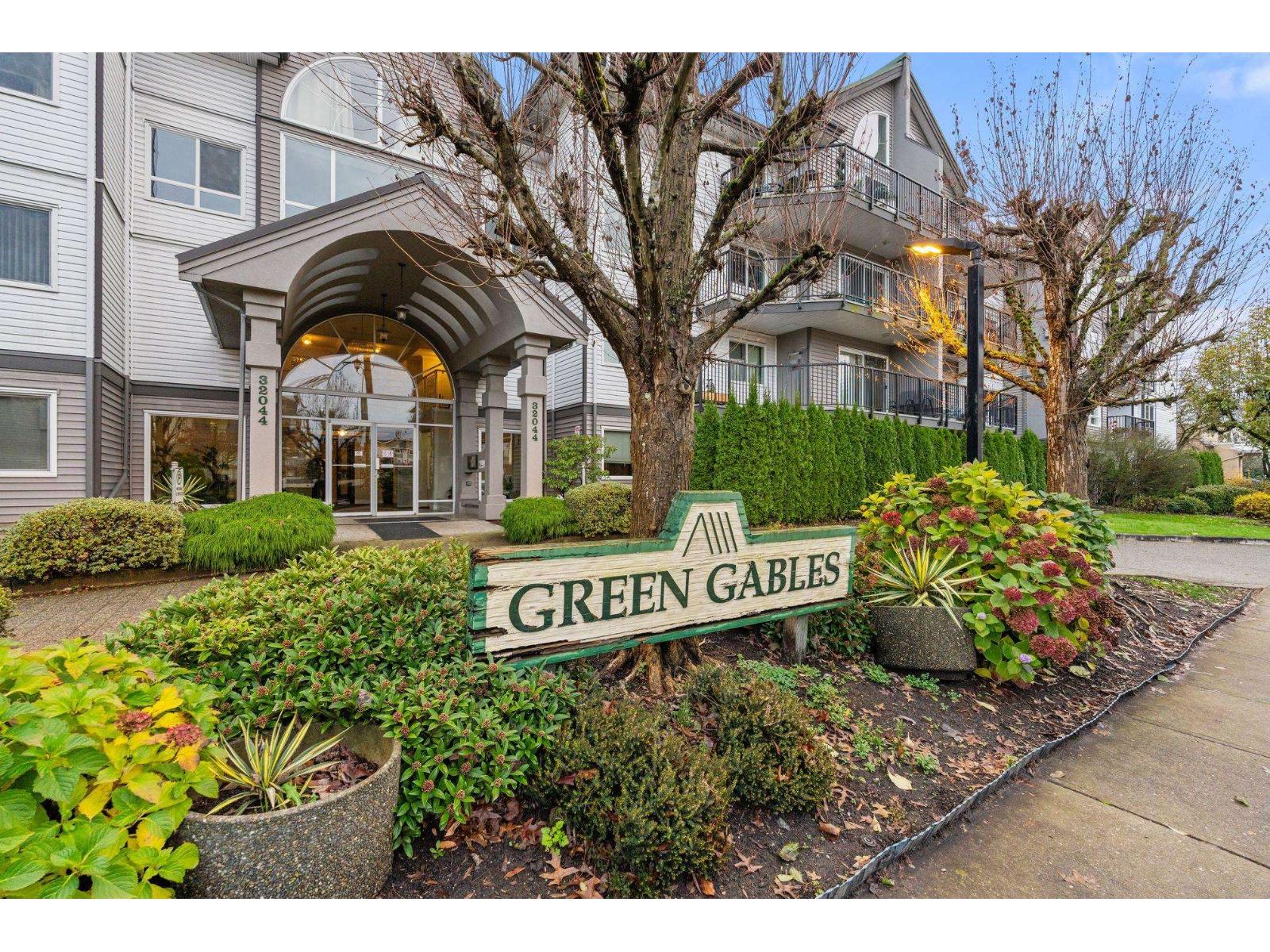 209 32044 OLD YALE ROAD