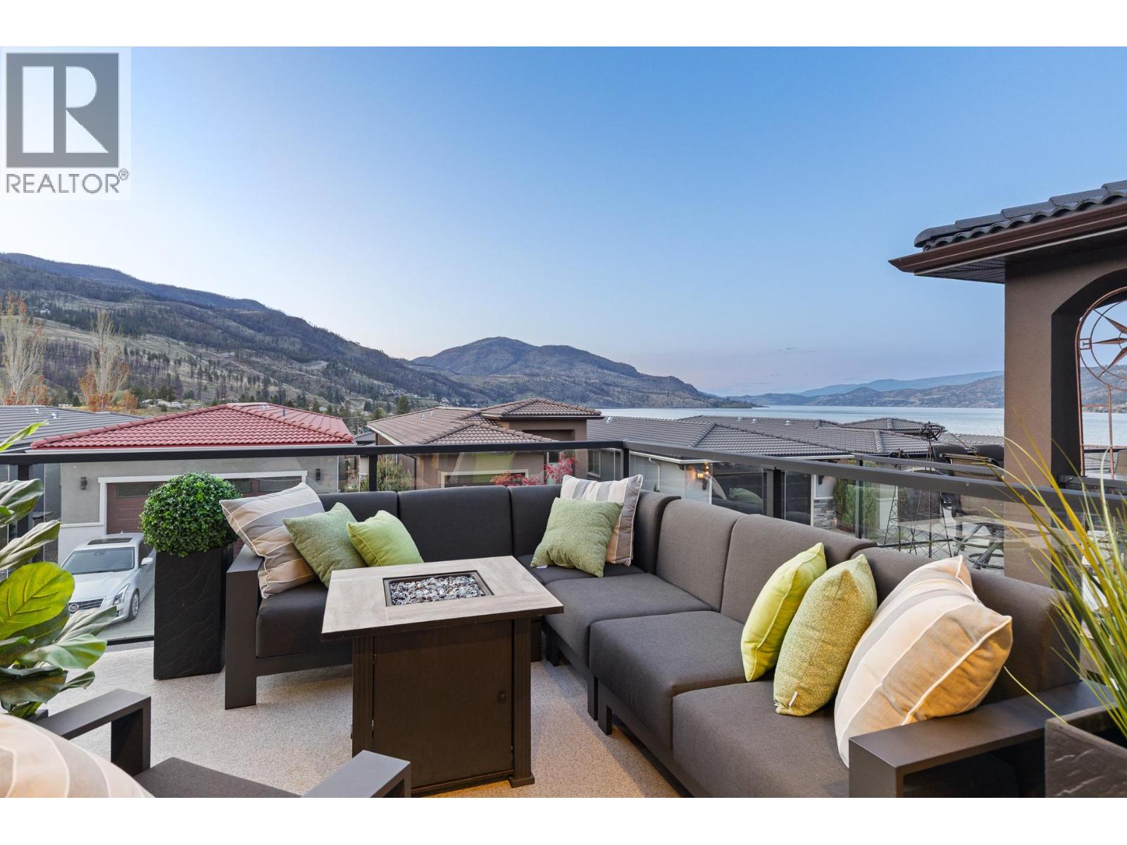 1595 Beach View Lane