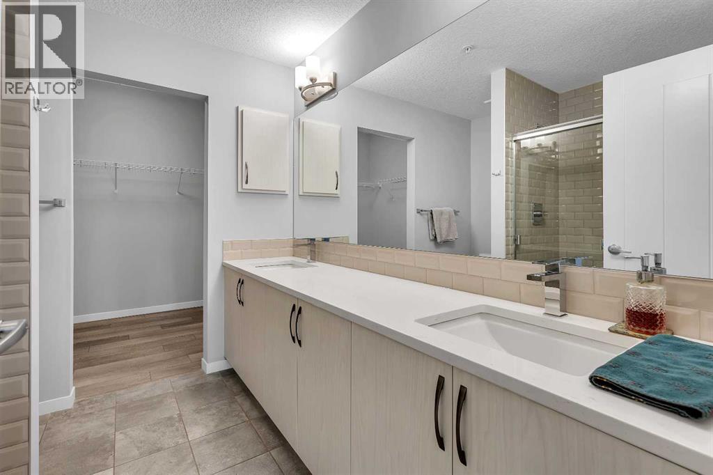 113, 370 Harvest Hills Common NE