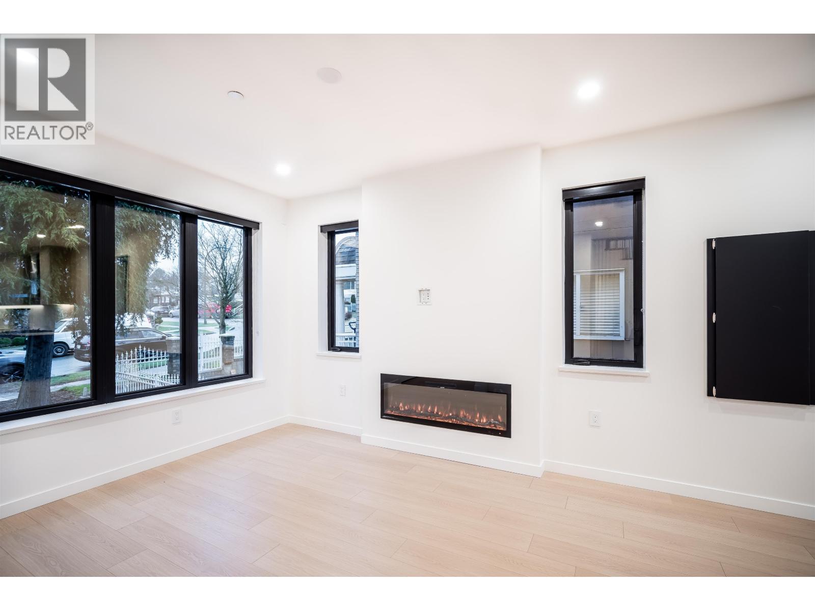 7960 INVERNESS STREET