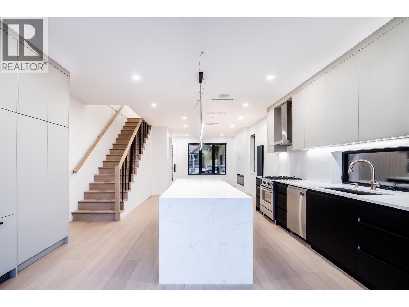 7960 INVERNESS STREET