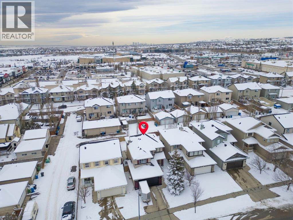 147 Coventry Hills Drive NE