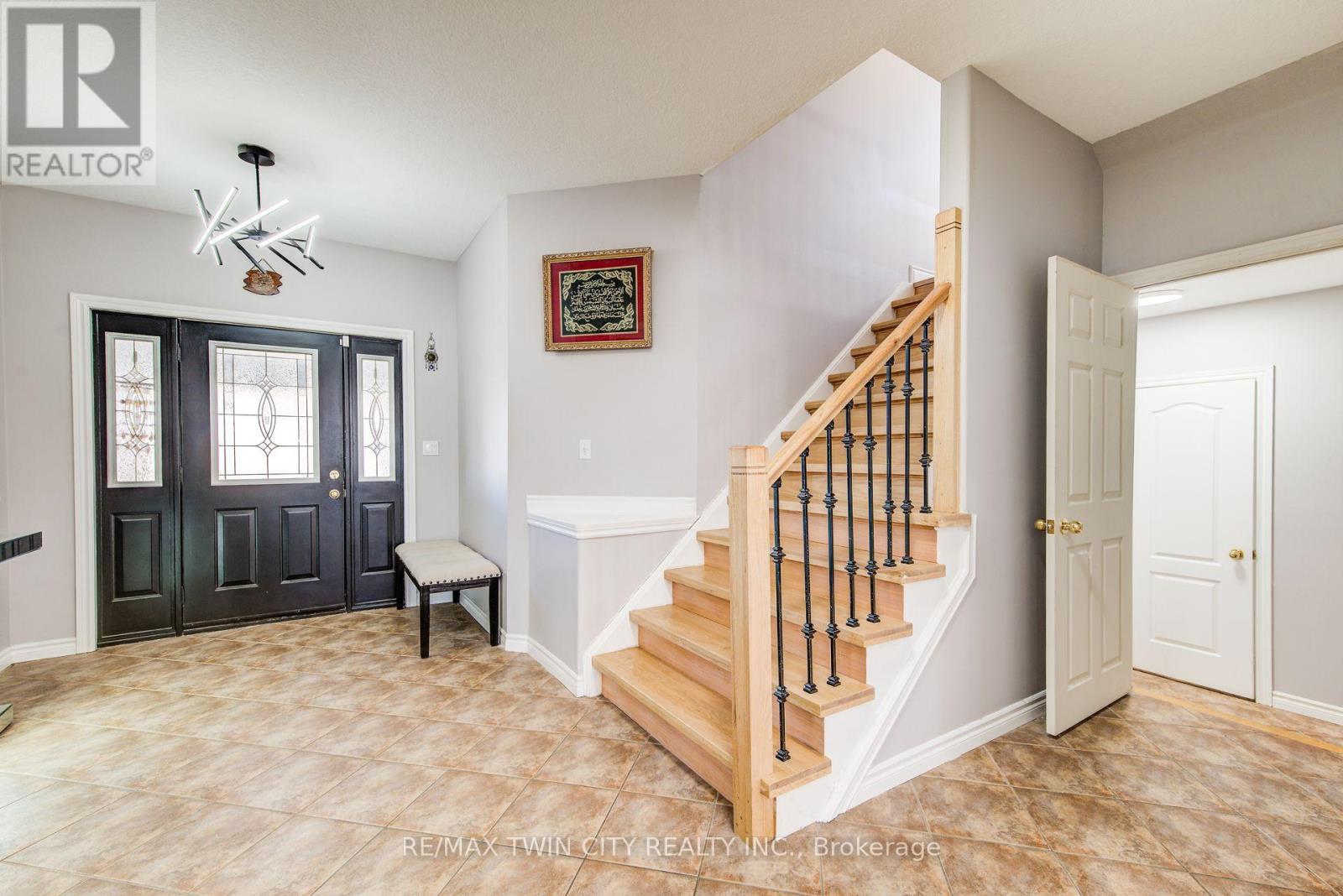 144 UDVARI CRESCENT