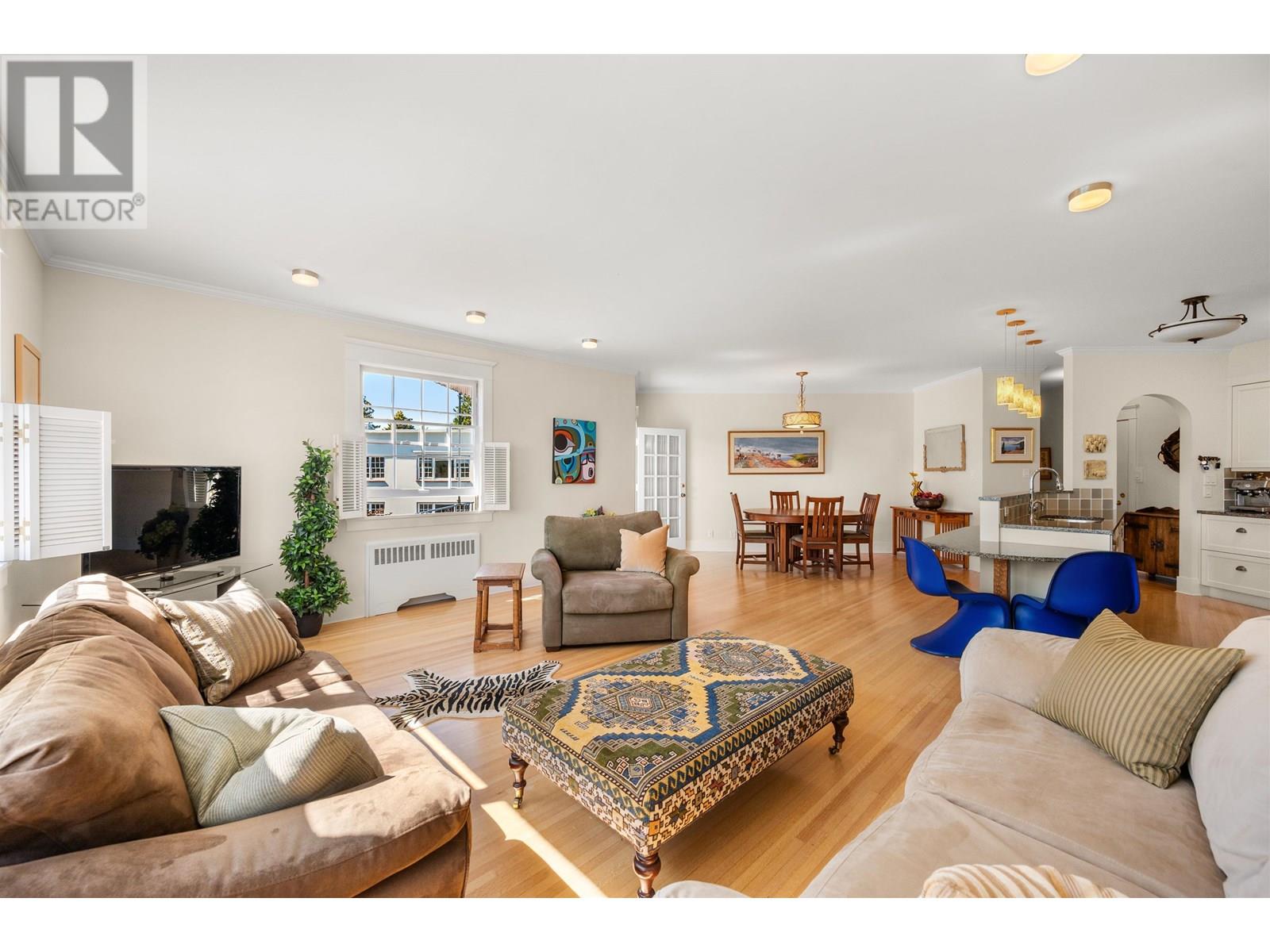 307 2890 POINT GREY ROAD