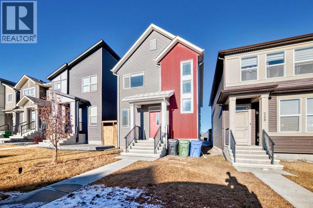 272 Livingston View NW