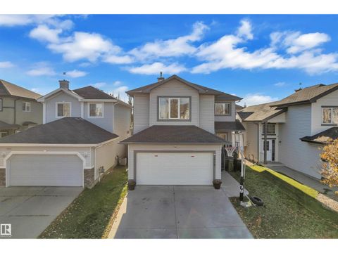 7939 2 AV SW Edmonton AB T6X1K3